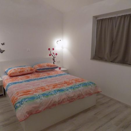 ורסי Apartments Sofija מראה חיצוני תמונה